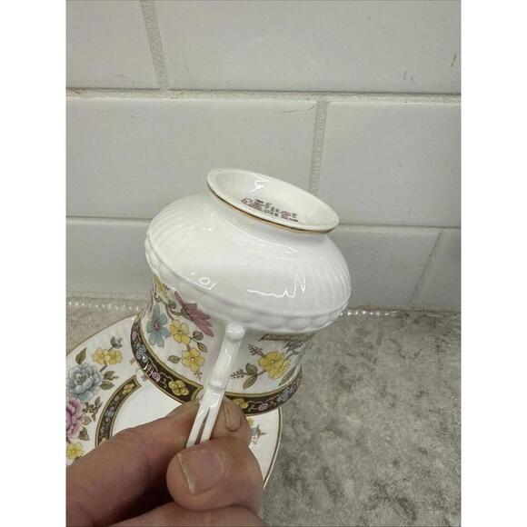 Rosina Queen's Cathay Teacup and Saucer Bone China England Excellent Condition - Picture 4 of 11